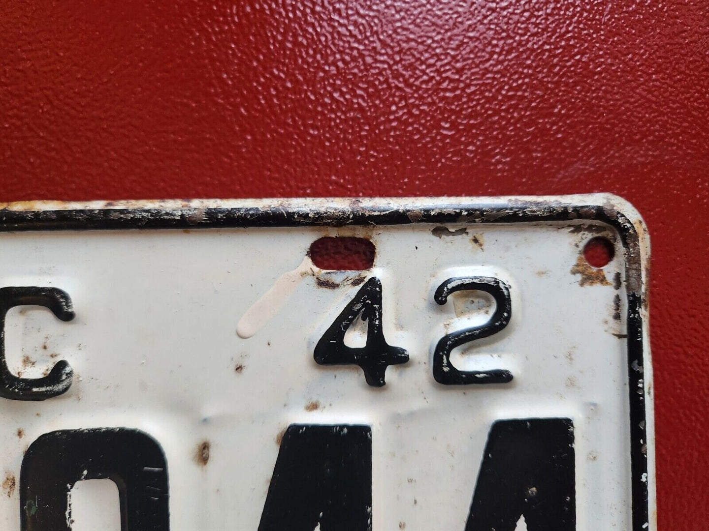 Quebec 1942 licence plate - vintage quebec car licence plateVintage Quebec car licence plate from 1942. This authentic license plate from Quebec is a perfect addition to your collection of automobilia and transportation memorChas Vintage ShopQuebec 1942 licence plate - vintage quebec car licence plate