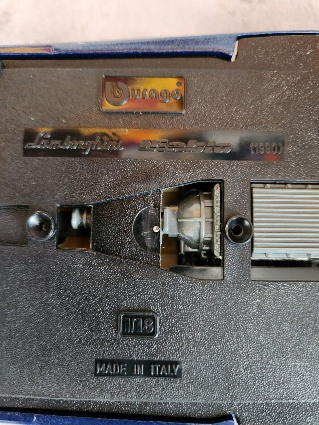 Blue 1990  burago lamborghini countach  1:18 die cast made in italyThis 1:18 die-cast Lamborghini Countach from Burago's Bburago Gold series is a stunning addition to any car enthusiast's collection. Made in Italy in 1990, the blue Chas Vintage ShopBlue 1990 burago lamborghini countach 1