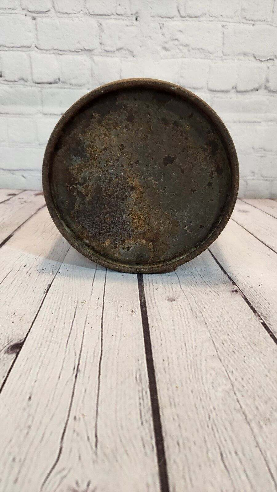 Vintage H.P. Hood & Sons  Metal Milk Can Jug w/ Handle Made in  LynnfiVintage H.P. Hood & Sons Metal Milk Can Jug w/ Handle Made in USA.  in Lynnfield, MassachusettsThis collectible dairy item from the United States is a must-have Chas Vintage ShopHood & Sons Metal Milk