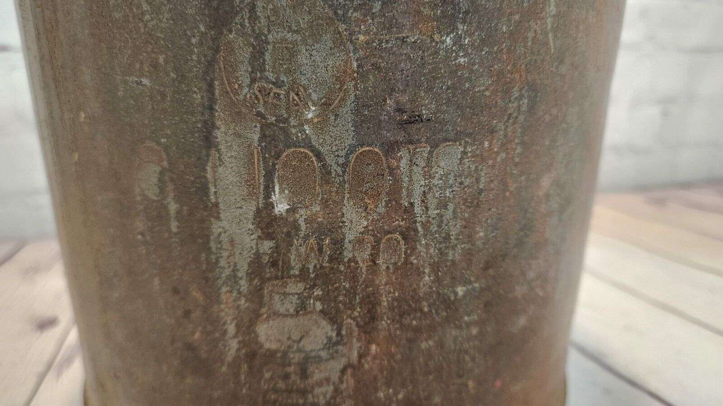 Vintage H.P. Hood & Sons  Metal Milk Can Jug w/ Handle Made in  LynnfiVintage H.P. Hood & Sons Metal Milk Can Jug w/ Handle Made in USA.  in Lynnfield, MassachusettsThis collectible dairy item from the United States is a must-have Chas Vintage ShopHood & Sons Metal Milk