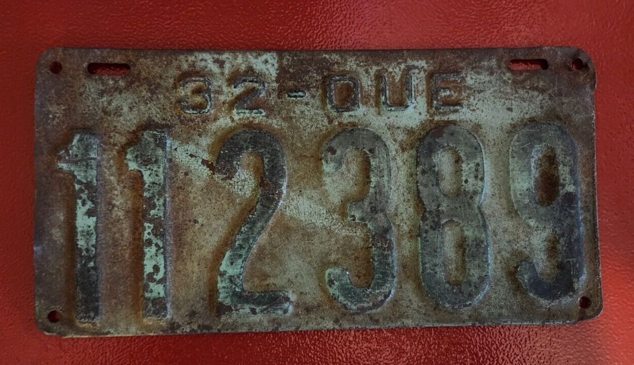 1932 Quebec licence plates Vintage Quebec licence plate. longer 6 numb
Vintage collectors' item: 1932 Quebec licence plates. This is a 6 digit longer plate
These authentic plates are a piece of Canadian history, perfect for any collecChas Vintage Shop1932 Quebec licence plates Vintage Quebec licence plate