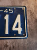 1945 Quebec licence plate. Vintage Quebec licence plate . Repaint1945 Quebec licence plate. Vintage Quebec licence plate . Repainted by a pro. Plate is flat and present very wellChas Vintage Shop1945 Quebec licence plate