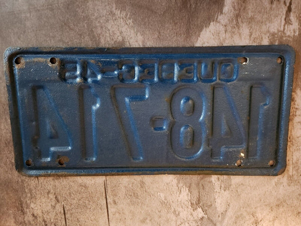 1945 Quebec licence plate. Vintage Quebec licence plate . Repaint1945 Quebec licence plate. Vintage Quebec licence plate . Repainted by a pro. Plate is flat and present very wellChas Vintage Shop1945 Quebec licence plate