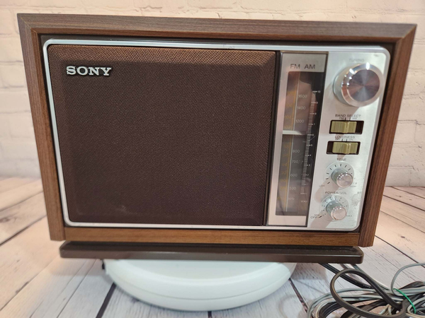 Sony vintage radio vintage sony am/fm radio model icf-9740w two band tVintage Sony AM/FM radio model ICF-9740W two band table top faux walnut woodmade in the 1970s- Works great !There is a brake in the plastic frame under the radio.A rChas Vintage ShopSony vintage radio vintage sony