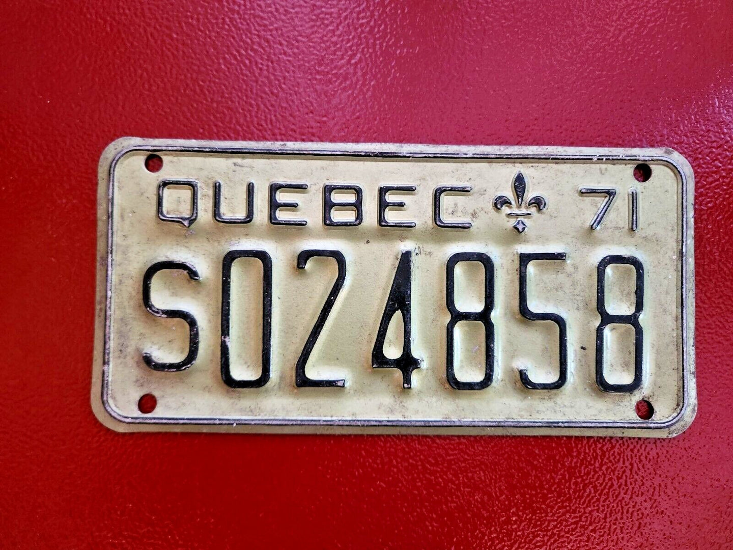 1971 quebec licence plate  1971 quebec snowmobile licence plate vintagVintage 1971 Quebec licence plate, perfect for collectors of automobilia and transportation memorabilia. This snowmobile plate was manufactured in Canada and is a grChas Vintage Shop1971 quebec licence plate 1971 quebec snowmobile licence plate vintage quebec