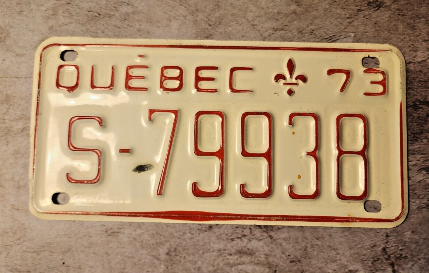 1973 quebec licence plate  1973 quebec snowmobile licence plate vintagVintage 1973 Quebec licence plate, perfect for collectors of automobilia and transportation memorabilia. This snowmobile plate was manufactured in Canada and is a grChas Vintage Shop1973 quebec licence plate 1973 quebec snowmobile licence plate vintage quebec