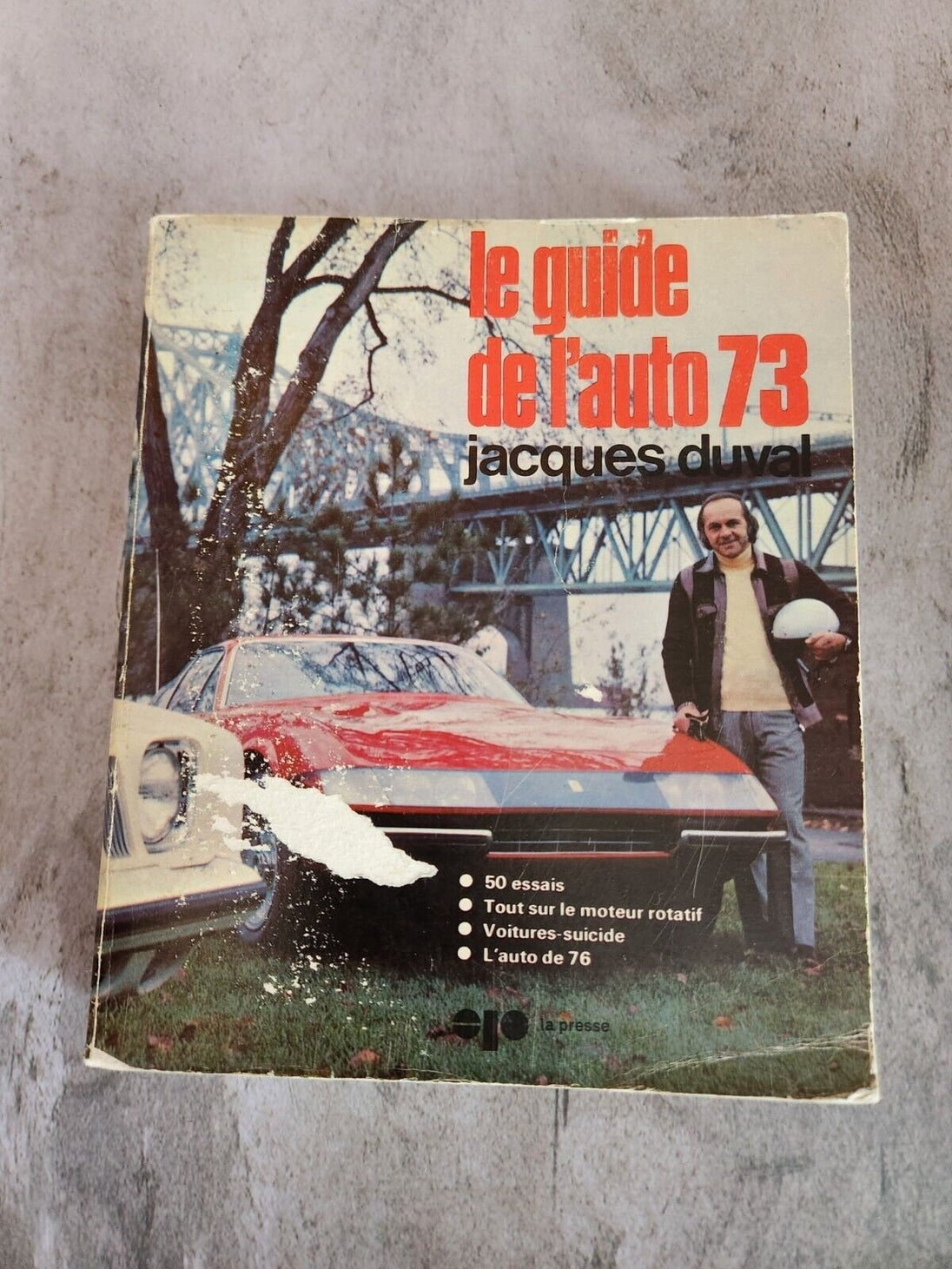 Jacques duval le guide de l'auto 1973 -  french auto buying guide for Get your hands on the 1973 edition of Jacques Duval's "Le Guide de l'auto" - a must-have for any car enthusiast! This French-language publication was printed by La PChas Vintage Shop'auto 1973 - french auto buying guide