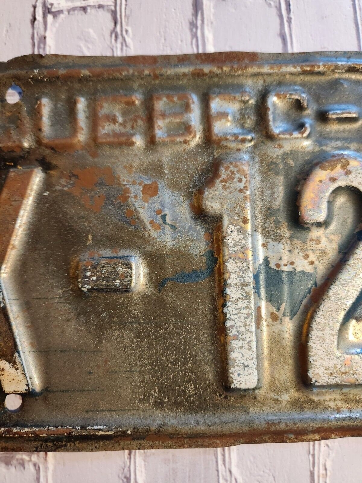 Vintage 1945 quebec dealer licence plate x licence plate low numberGreat Quebec 1945 dealer survivor plate.X 125 Great low number !These plate were not taken care of. They were used a lot coming on and off carsfor sale all timeRare Chas Vintage ShopVintage 1945 quebec dealer licence plate