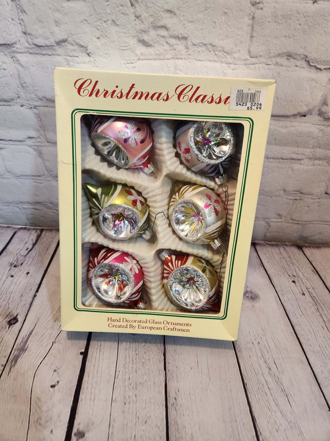 Vintage christmas multicolors ornaments - box of 12 from the 80's hollA nice box of 6 indented multicolors Christmas balls from the 80s.The box is in good condition
They are in good conditionPlease contact me for buying multiple balls Chas Vintage Shopholly brand vintage christmas ornaments christmas tree vintage ornaments