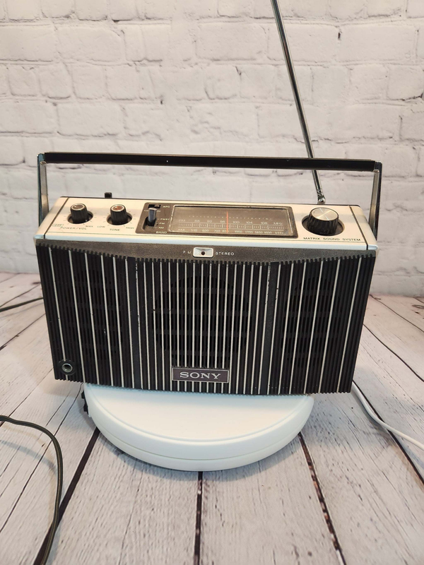Sony portable vintage radio sony mr-9400w am fm stereo radio sony matrSony portable vintage radio Sony MR-9400W AM FM Stereo radio Sony Matrix soundsystem radio Mid century modern radio Spage age radioSony MR-9400W FM Stereo/AM Radio;
Chas Vintage ShopSony portable vintage radio sony mr-9400w