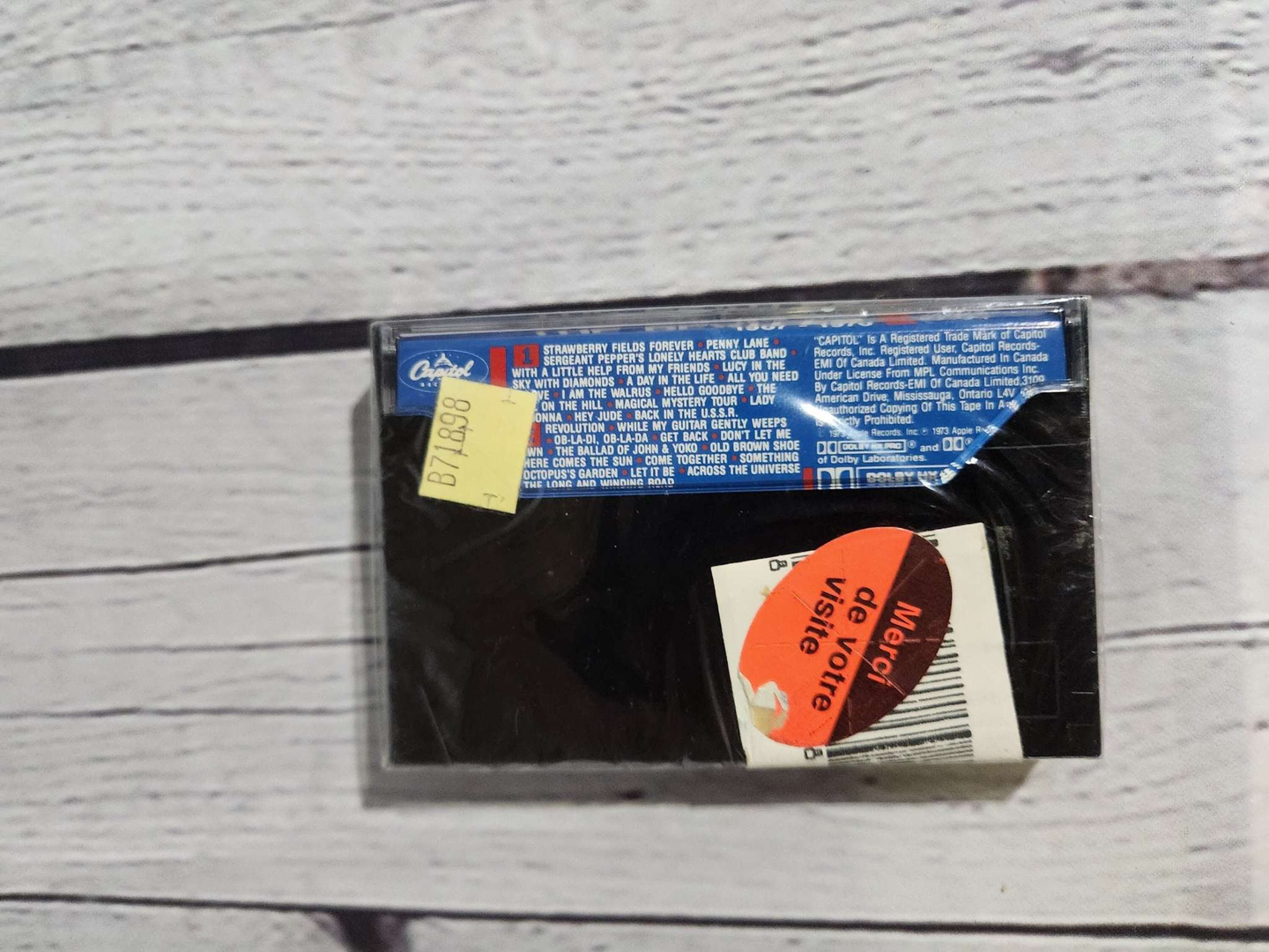 New and sealed the beatles blue album 1967 -1970 cassetteRare Treat for Beatles Lover and collector !The Beatles 1967-1970 also known as the blue album new and sealed cassette !
Compilation of 28 Beatles greatest songs !TrChas Vintage Shopbeatles blue album 1967 -1970 cassette