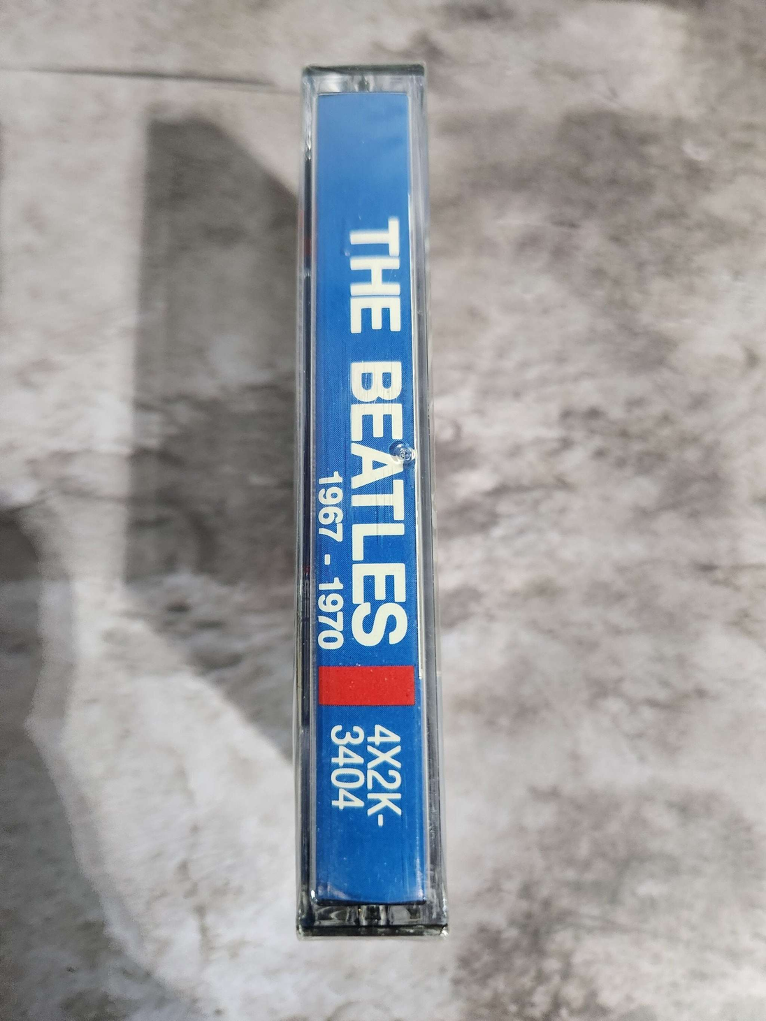 New and sealed the beatles blue album 1967 -1970 cassetteRare Treat for Beatles Lover and collector !The Beatles 1967-1970 also known as the blue album new and sealed cassette !
Compilation of 28 Beatles greatest songs !TrChas Vintage Shopbeatles blue album 1967 -1970 cassette