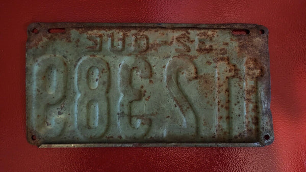 1932 Quebec licence plates Vintage Quebec licence plate. longer 6 numb
Vintage collectors' item: 1932 Quebec licence plates. This is a 6 digit longer plate
These authentic plates are a piece of Canadian history, perfect for any collecChas Vintage Shop1932 Quebec licence plates Vintage Quebec licence plate